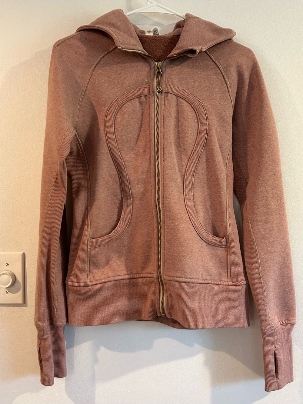Early Edition lululemon athletica Heathered Bark Berry Zip-Up Scuba Hooded